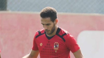 هشام محمد ينهي برنامج العلاج الطبيعي