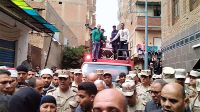 جنازة عسكرية وشعبية لشهيد القوات المسلحة بمسقط رأسه بالدقهلية