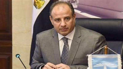 تعيين محافظ الإسكندرية السابق رئيسًا لهيئة الإسعاف