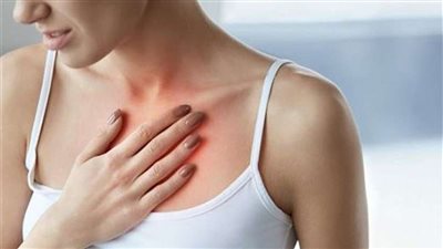 تعرفي على أسباب آلام الصدر