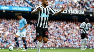 يدلين يسجل التعادل لصالح نيوكاسل