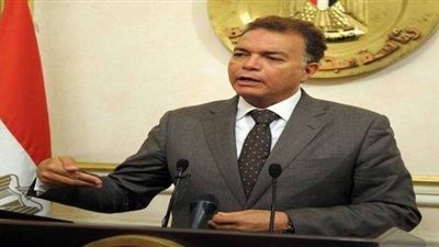 وزير النقل يجري جولة تفقدية بمحطات مترو الأنفاق