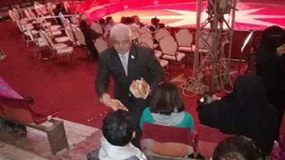 رئيس حي البساتين يستضيف الأطفال بسيرك فانتازيا ضمن 