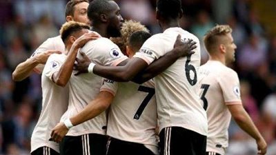 مانشستر يونايتد يتقدم على بيرنلى بهدفي لوكاكو