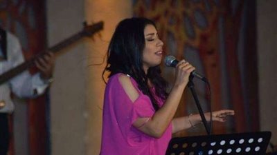 بالصور.. حفل أمنية حسن كامل العدد بالمسرح المكشوف