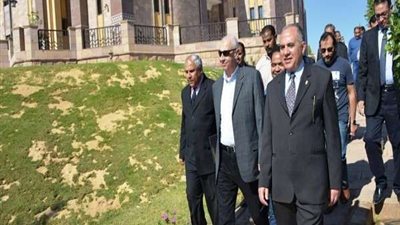 وزير الري يتابع جاهزية السد العالي لملتقى أسوان