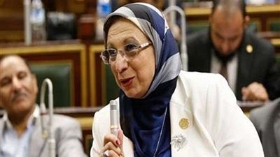 إيناس عبد الحليم تطالب بإطلاق برنامج لتطوير التعليم في أفريقيا