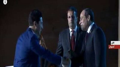 السيسي: نحتاج لإعادة تجديد الخطاب الإنساني