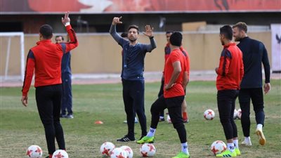 لاسارتي يتسلم تقرير 