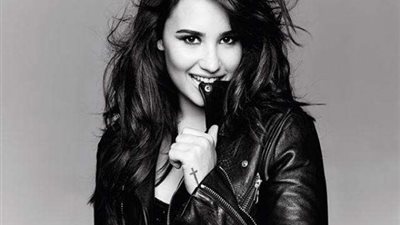 العالمية ديمي لوفاتو تتخلي عن وقرها لتعاطى المخدرات