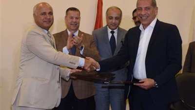 محافظ بني سويف: توقيع بروتوكول لتطوير6 وحدات صحية بالقرى الأكثر احتياجًا