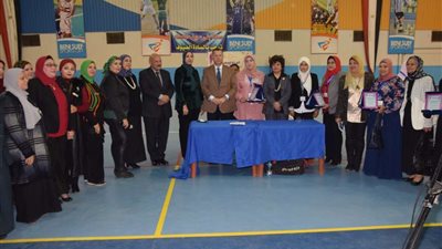 محافظ بني سويف: المرأة تحظى بدعم كامل في عهد السيسي