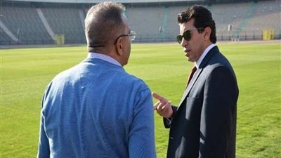 وزير الرياضة يتفقد أعمال تطوير استاد القاهرة