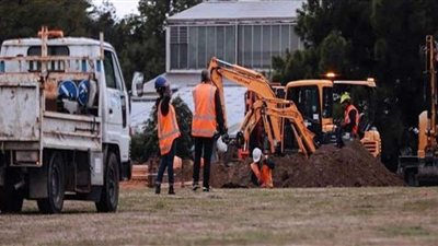 تجهيز المقابر لدفن 3 شهداء مصريين في نيوزيلندا