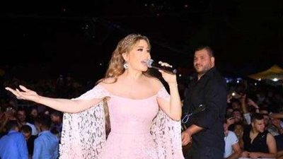 فيفيان مراد تتألق في حفل كامل العدد بمهرجان شحيم بلبنان