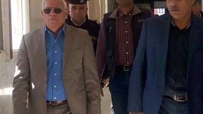 محافظ بورسعيد يتفقد مستشفى بورفؤاد استعدادا للتأمين الصحي الشامل