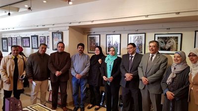 رئيس جامعة بنها يفتتح معرض صياغات تصميمية برؤي فنية لطلاب 