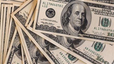 استمرار انخفاض سعر الدولار بالبنوك في تعاملات اليوم الأربعاء