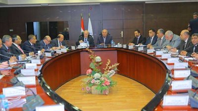 وزيرا النقل والإنتاج الحربي يبحثان تطوير منظومة السكك الحديدية