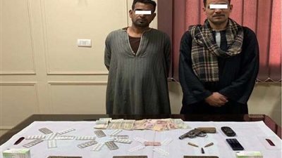 الداخلية تضبط حائزي الأسلحة النارية والمخدرات بأسيوط