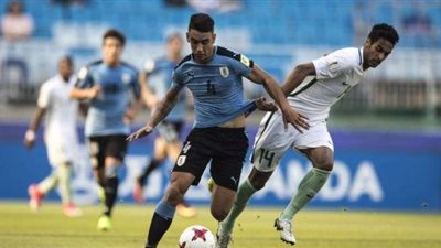 مدافع الأوروجواي يعترف بمفاوضات ريال مدريد