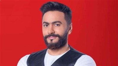 تامر حسنى يهرب من الجزء الثانى من «البدلة» بفيلم آخر جديد