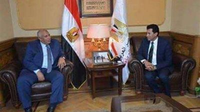 تفاصيل لقاء وزير الشباب بمحافظ الوادي الجديد