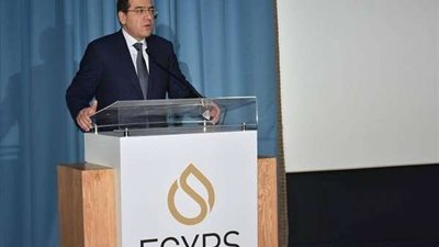 وزير البترول: استمرار تنفيذ الخطط التوسعية في مجال الخدمات الجوية