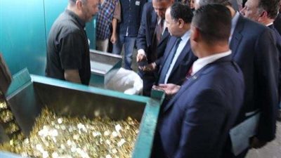 المالية: تشغيل ماكينات «الفكة» بالمترو للتيسير على المواطنين