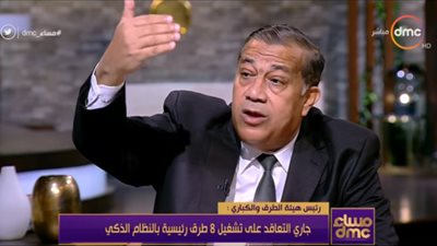 ”الطرق والكباري”:  تشغيل 8 طرق رئيسية بالنظام الذكي (فيديو)