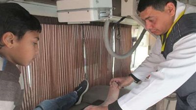 فحص 1269 مريض في قافلة طبية ب