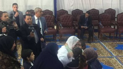 بالصور.. رئيس قطاع السجون: الإفراج عن 70 سيدة غارمة بمناسبة عيد الأم