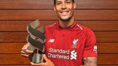 رسمياً.. فان دايك لاعب الشهر فى ليفربول