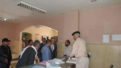 مدير أمن الفيوم يتفقد مركز شرطة إطسا