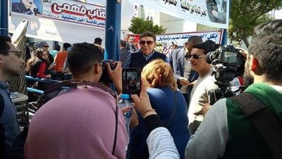 سمير صبري يصل انتخابات نقابة المهن التمثيلية للإدلاء بصوته