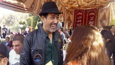 بالصور.. توافد نجوم الفن للإدلاء بأصواتهم في انتخابات 