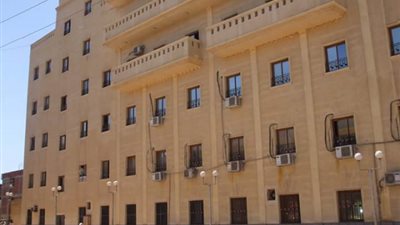 الأهالي يطالبون برحيل مدير مستشفي الحسينية في الشرقية