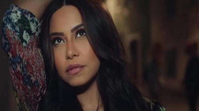 شيرين عبد الوهاب تبكي على الهواء: أنا غلطانة ومش بعرف أرتب أفكاري