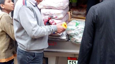 قافلة تموينية تجوب شوارع  أبو قرقاص وقراها بالمنيا