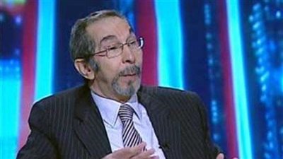 خبير اقتصادي: مطالبة  السيسي بإعادة هيكلة الضرائب تهدف لتقليل عجز الموازنة