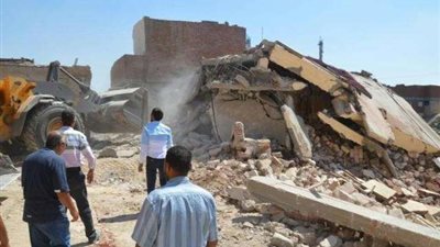 إزالة ٨ عقارات على ترعة الخندق بالإسكندرية ونقل سكانهم لمنطقة ”الماكس”