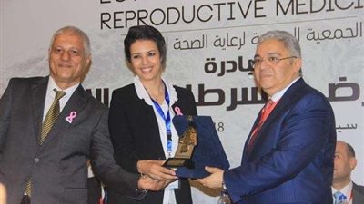 نجوم الفن والمجتمع يدعمون مرضى السرطان