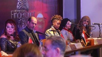 بالصور.. أحدث صيحات الموضة في إنترناشونال فاشون أوورد