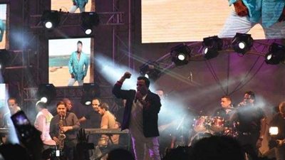 شاهد.. ”فؤش” وكارمن سليمان يتألقان بحفل الرحاب