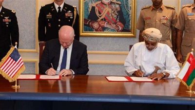 الولايات المتحدة توقع اتفاق استراتيجى مع عمان للاستفادة من موانئها