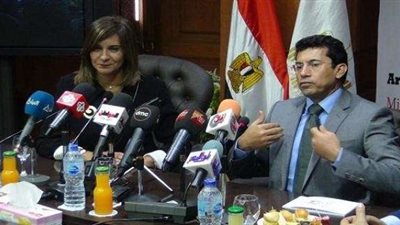 لقاء وزيري الشباب والهجرة بمجموعة من المصريين في استراليا