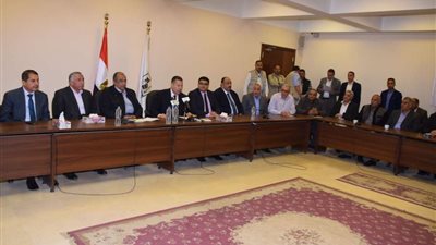 خطة محكمة بالتنسيق مع الزراعة استعدادا  لموسم توريد القمح ببني سويف