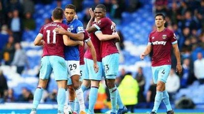 بالفيديو ... وست هام يونايتد يسحق إيفرتون بثلاثية