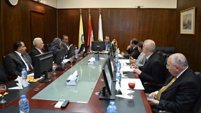 رئيس جامعة بني سويف يشهد حفل حصول التعلم المدمج على شهادة 