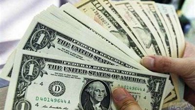 هبوط الدولار الأمريكي قبيل تعريفات جديدة محتملة ضد سلع صينية